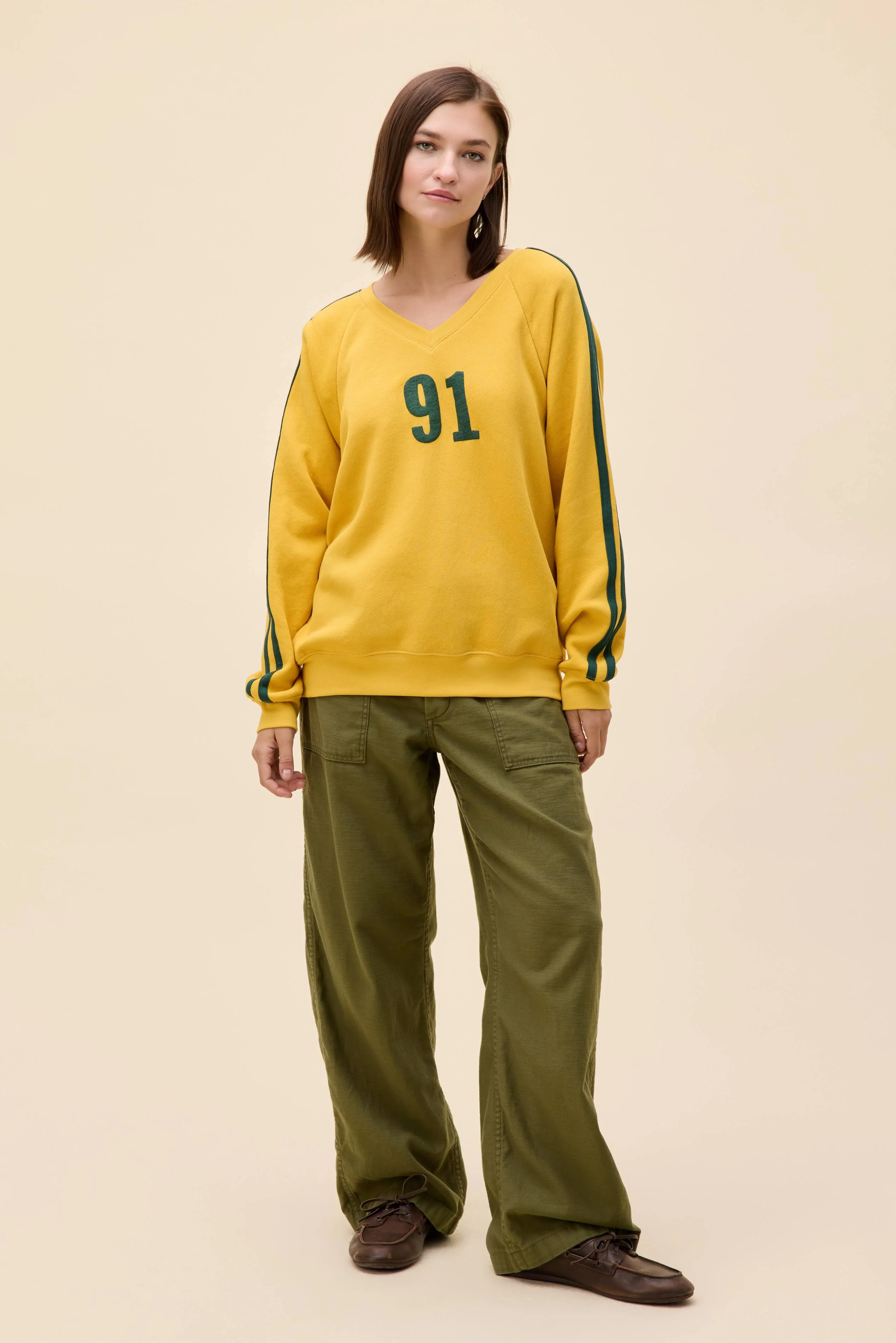 91 V-Neck Sweatshirt - Image 3