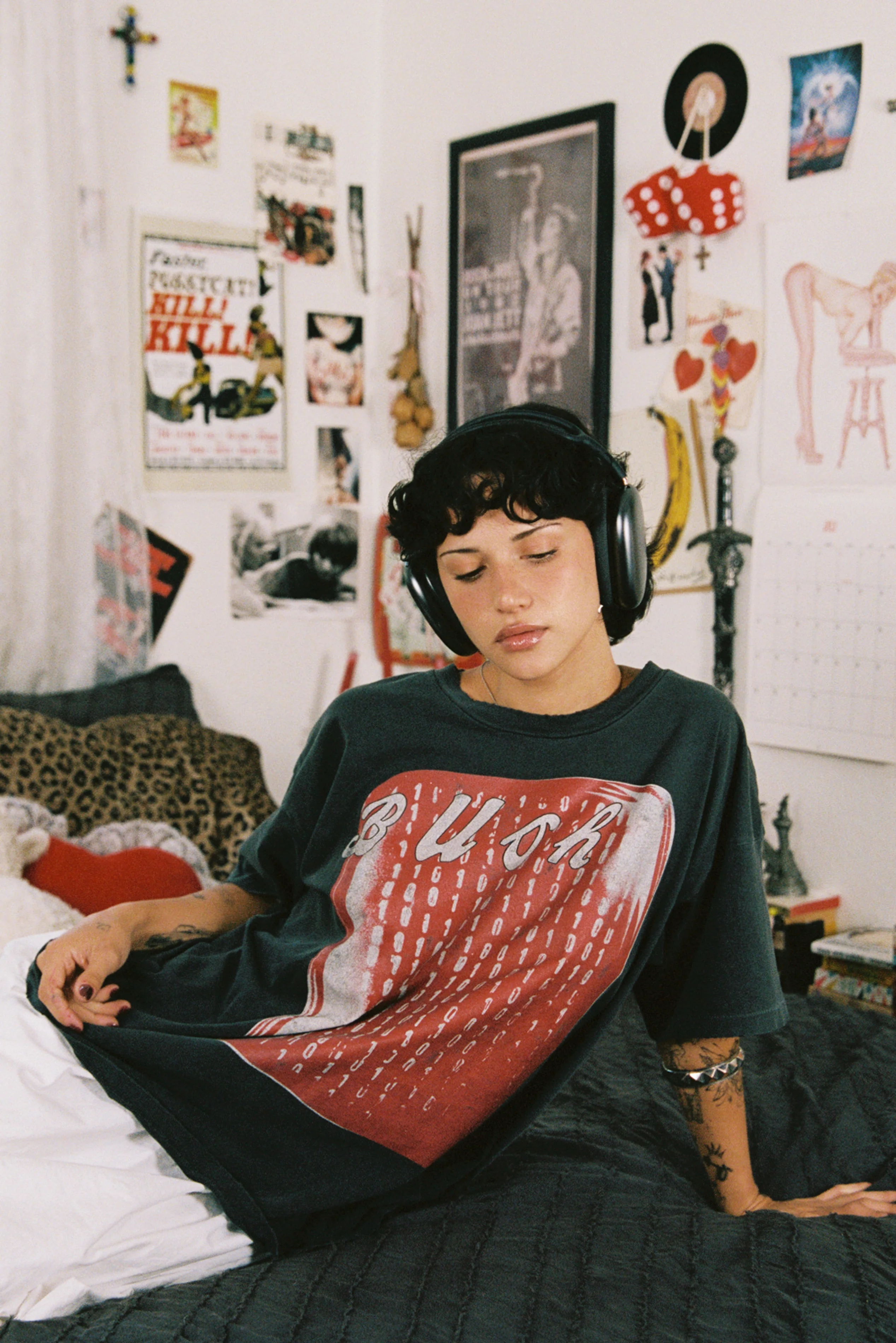 Bush Sixteen Stone Merch Tee - Image 8