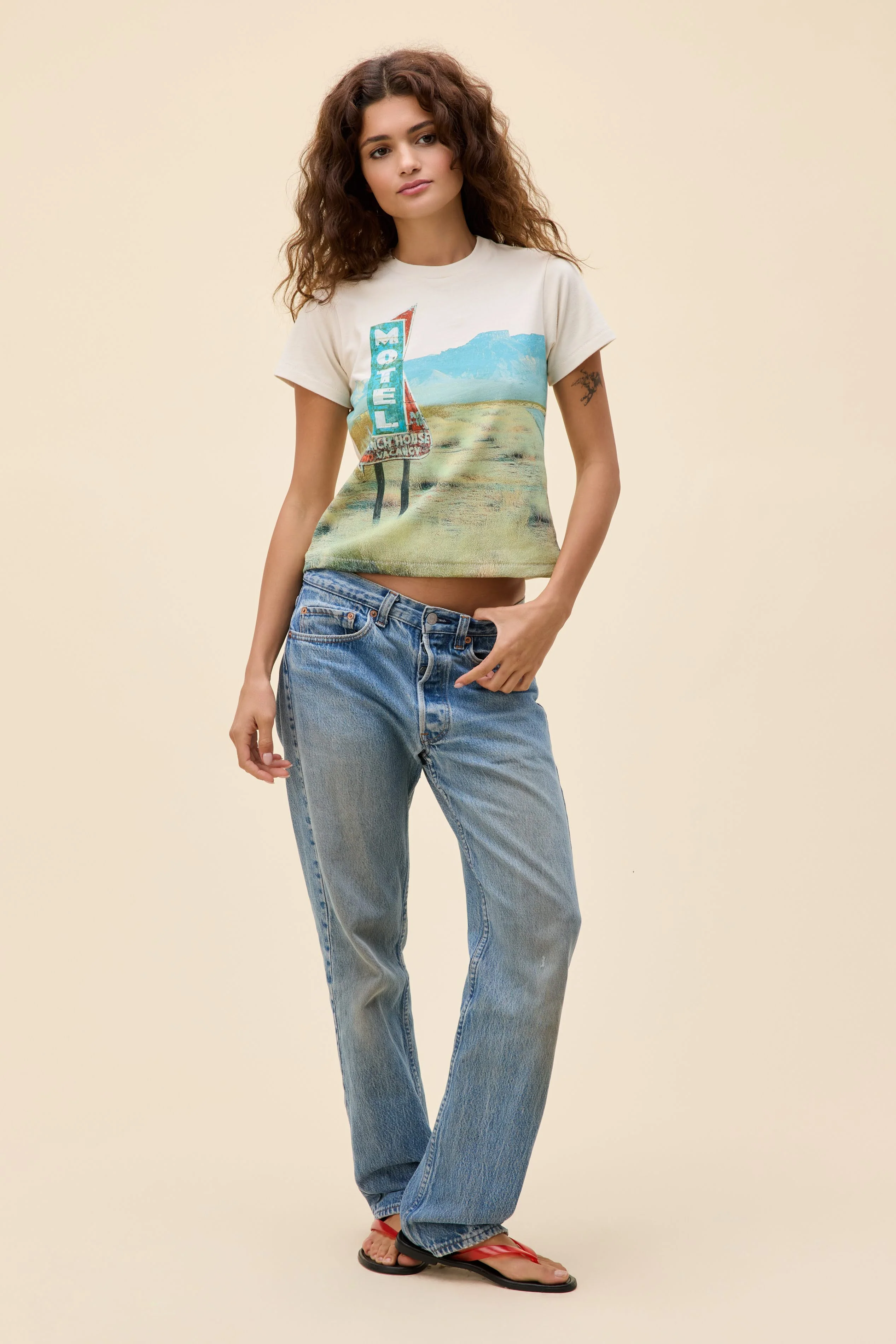 Motel Ranch House Vintage Tee - Image 4