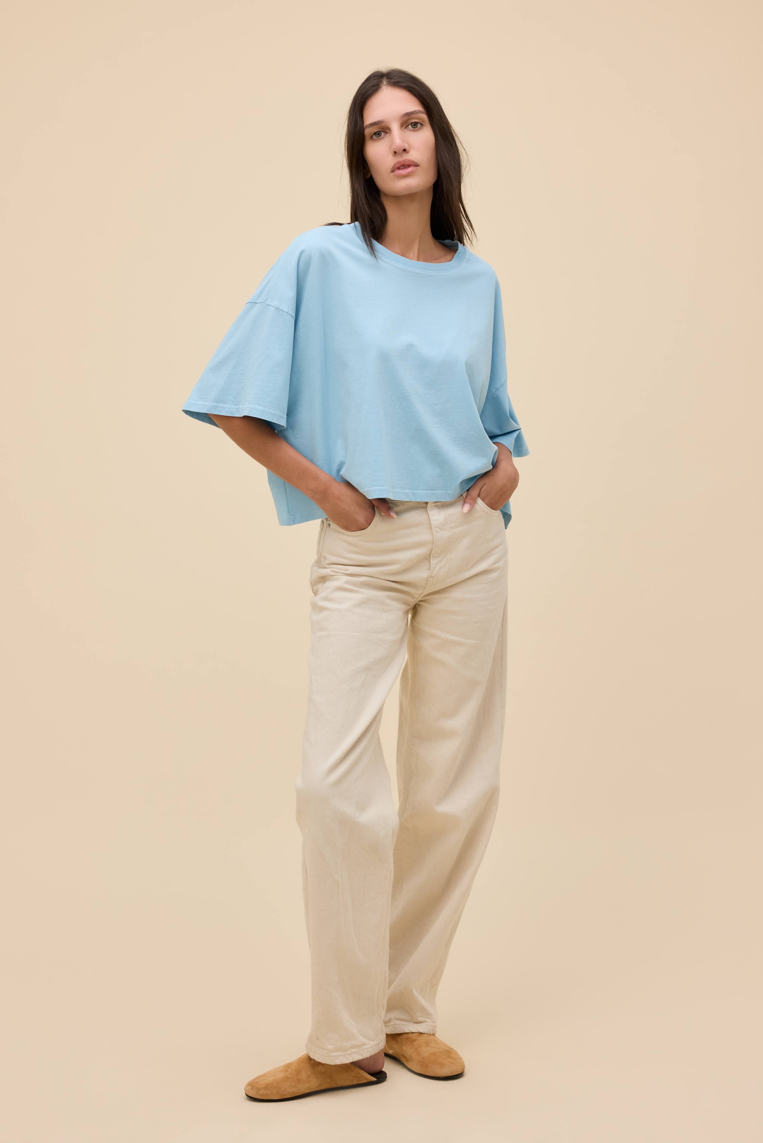 SOLID CROPPED OS TEE - Image 12