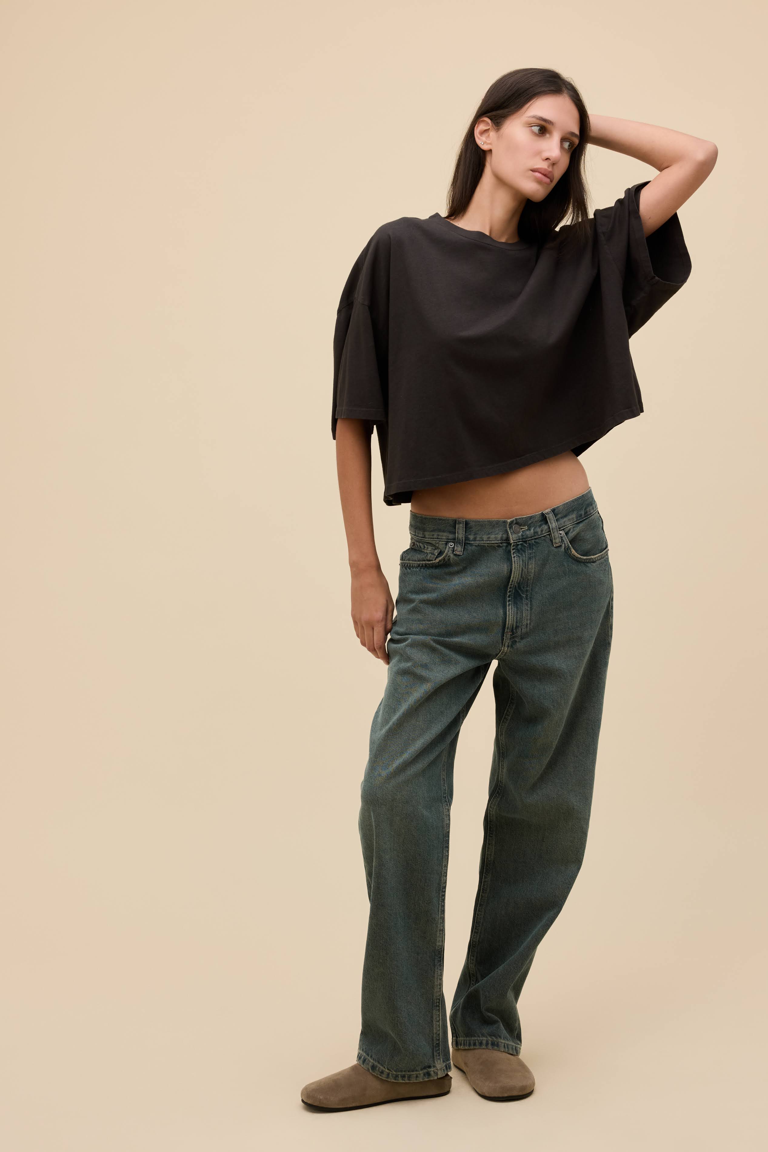 SOLID CROPPED OS TEE - Image 7