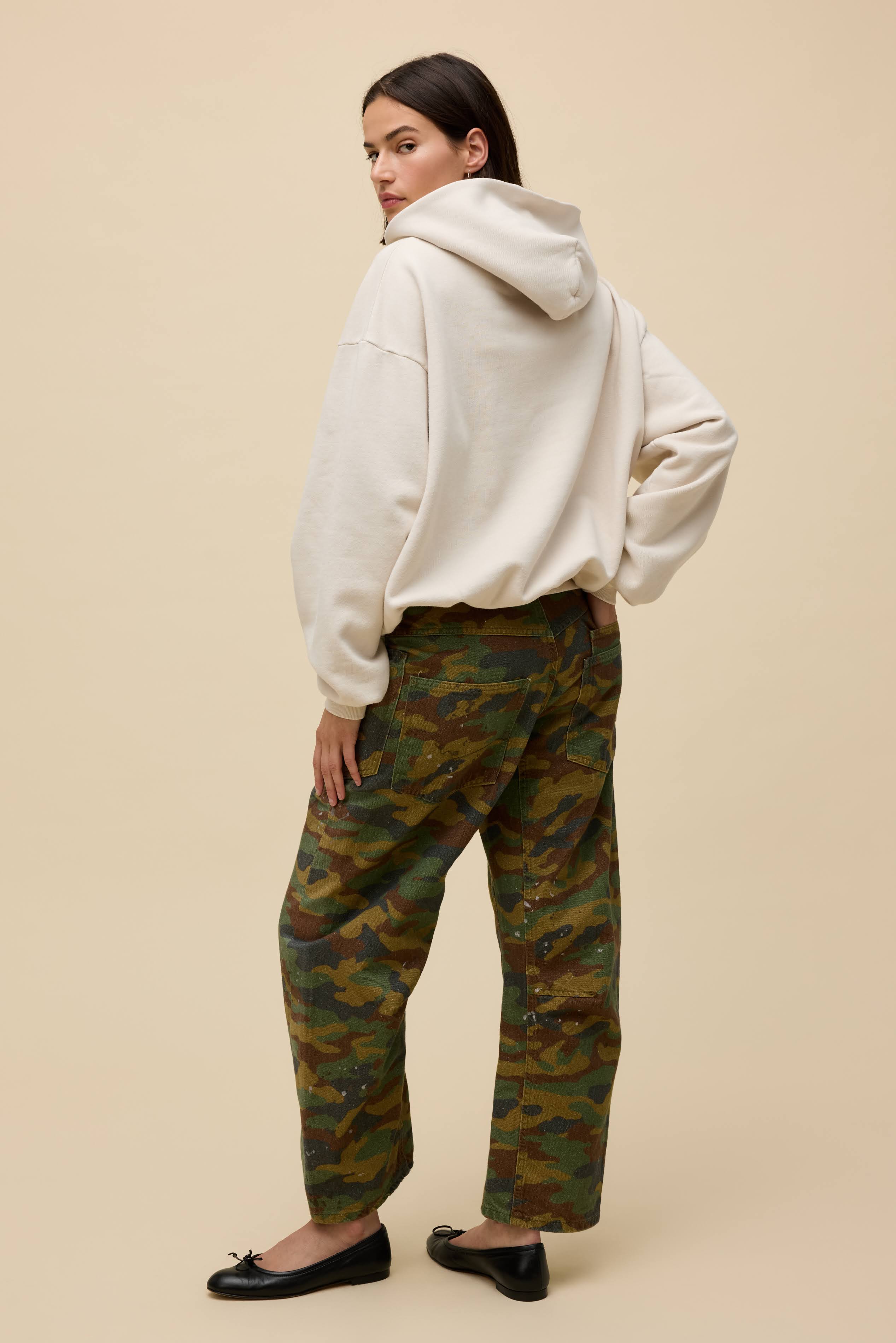 Solid Oversized Hoodie - Image 12